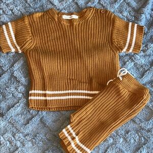 Fin & Vince Brown Knit Sweater and shorts Set